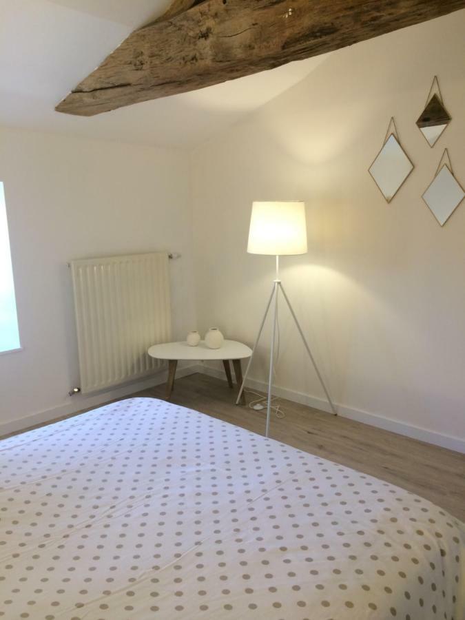 Le Petit Monty Gite Cote Etang Saint-Malo-du-Bois ภายนอก รูปภาพ