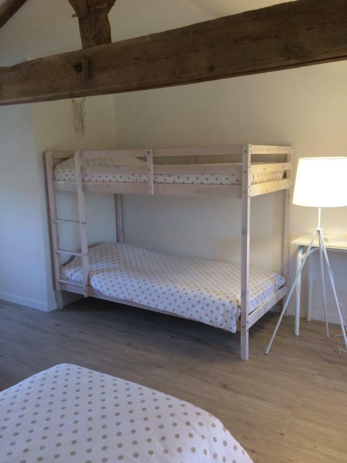 Le Petit Monty Gite Cote Etang Saint-Malo-du-Bois ภายนอก รูปภาพ
