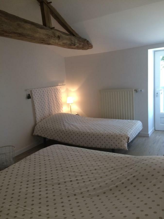 Le Petit Monty Gite Cote Etang Saint-Malo-du-Bois ภายนอก รูปภาพ